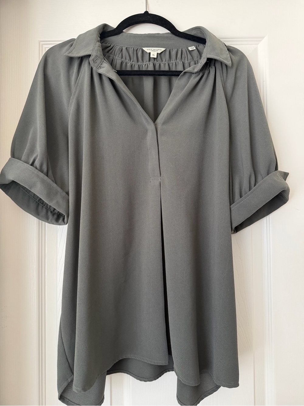 Max Studio Slate Gray Collared V-Neck Short Sleeve Blouse